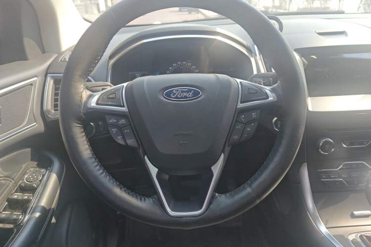 Used Ford Edge 2018 EcoBoost 245 Two-Wheel-Drive Titanium 7-Seater China V Standard
