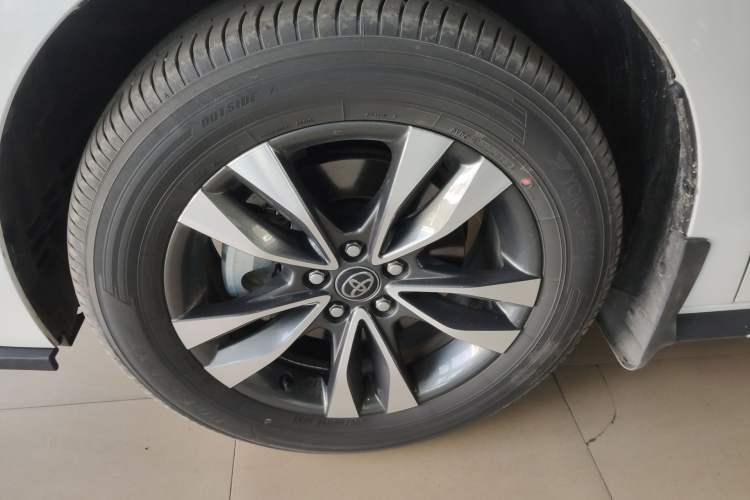 Used Toyota Granvia 2024 2.5L Hybrid Prestige PLUS Four-Wheel Drive Version Exterior 4