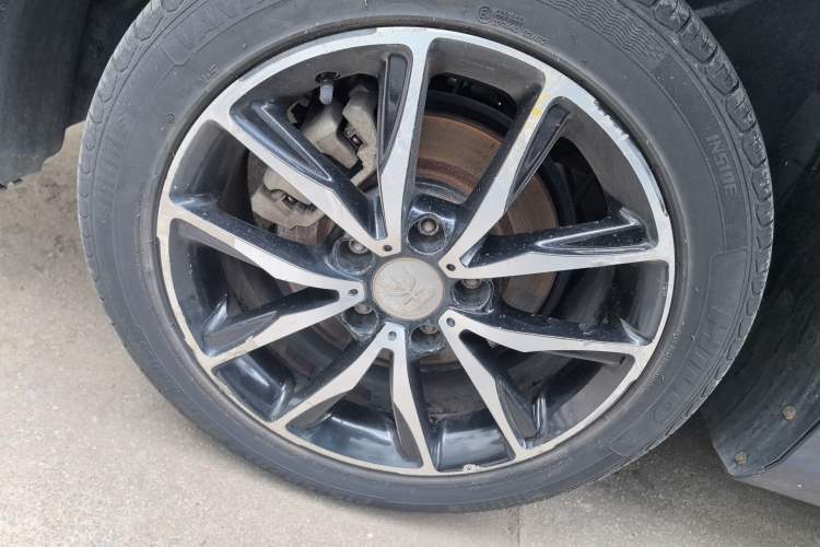 Used BYD Song MAX 2018 1.5T Automatic Smart Connect Elite Model with 6 Seats