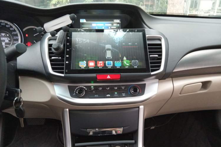 Used Honda Accord 2015 2.0L LX Comfort Edition Audio And AC Panel