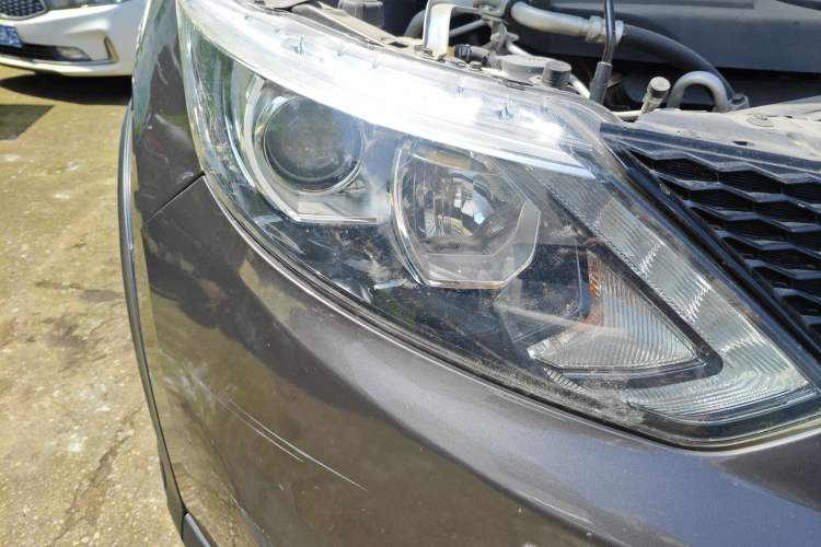 Used Nissan Qashqai 2017 2.0L CVT Smart Enjoyment Version China V Standard Right Front Headlight
