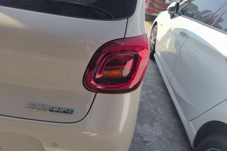 Used Wuling Hongguang MINIEV 2025 Four-Door Version Advanced Edition
