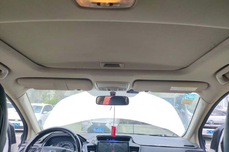 Used Honda CR-V 2015 2.0L two-wheel drive Fashion Edition