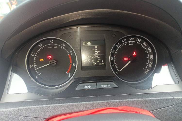 Used Skoda Rapid Spaceback 2016 Revised 1.6L Manual Chuanxing Edition
