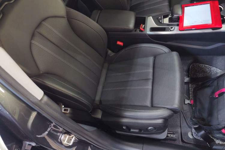 Used Audi A4L 2020 40 TFSI Fashion Dynamic Model Right Front Seat