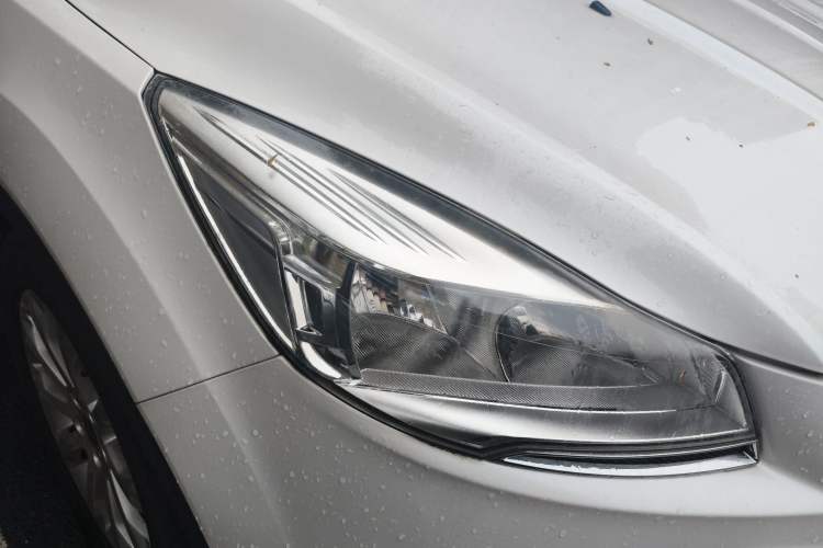 Used Ford Kuga 2013 2.0L GTDi Four-Wheel-Drive Elite Model
