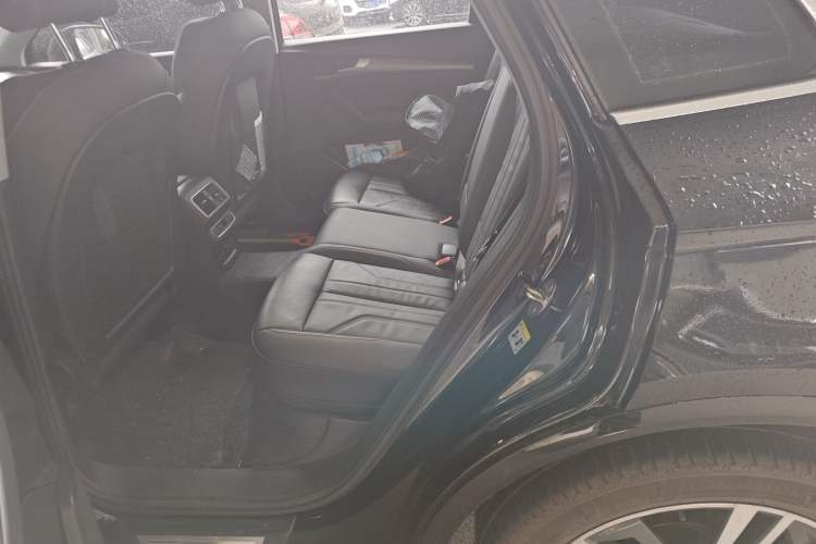 Used Audi Q5L 2022 40T Luxury Dynamic Model Left Rear Seat