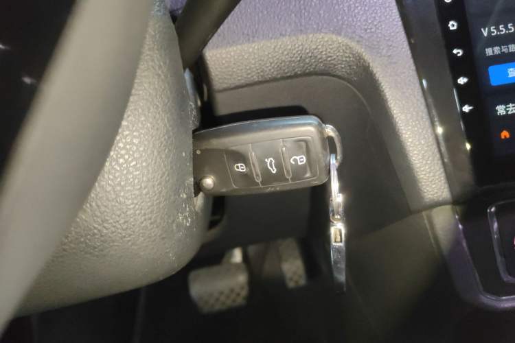 Used Volkswagen Santana 2018 1.5L Automatic Comfort Edition Interior 1