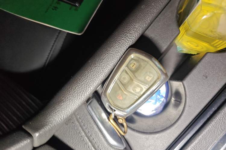 Used Cadillac XT5 2018 28T Four-Wheel Drive Luxury Model
