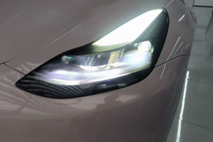 Used Tesla Model Y 2021 Standard Range Rear-Wheel Drive Version