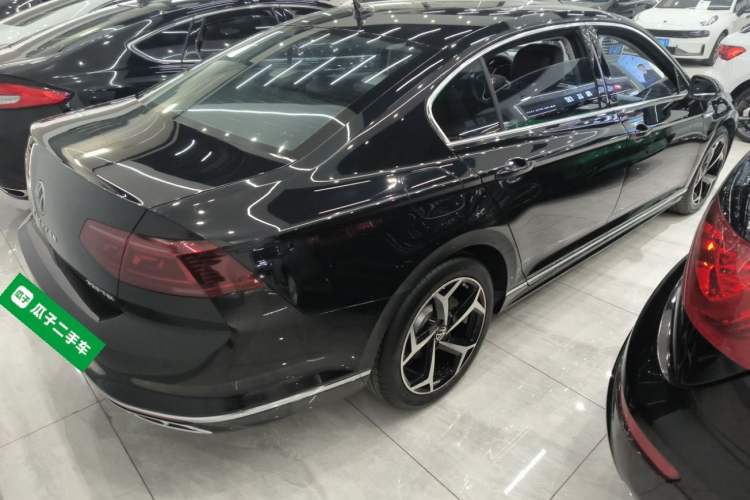 Used Volkswagen Magotan 2023 2 Million Units Commemorative Edition 330TSI DSG Luxury Version
