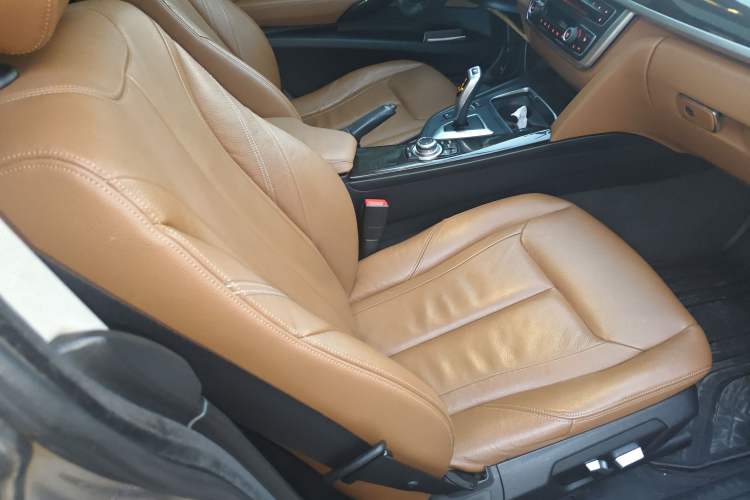 Used BMW 3 Series GT 2014 320i Design Package Model
