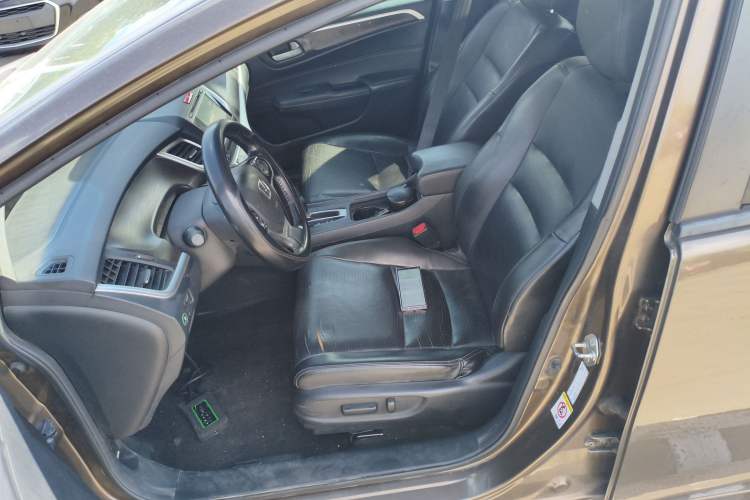 Used Honda Jade 2013 1.8L CVT Luxury Edition 5 seats
