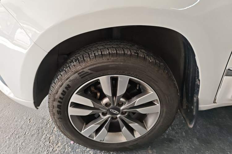 Used Chery Tiggo 3 2016 1.6L CVT ZhiShang Edition Left Front Wheel Hub