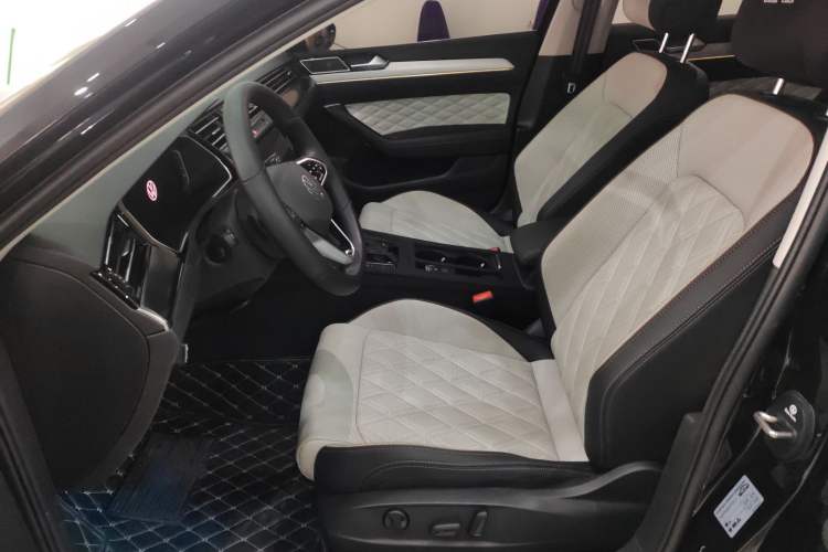 Used Volkswagen Magotan 2025 Revised Version Zhongxiang Edition 330TSI DSG Luxury Trim