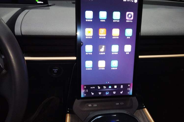 Used Toyota bZ3 2023 616 km Long-Range Premium
