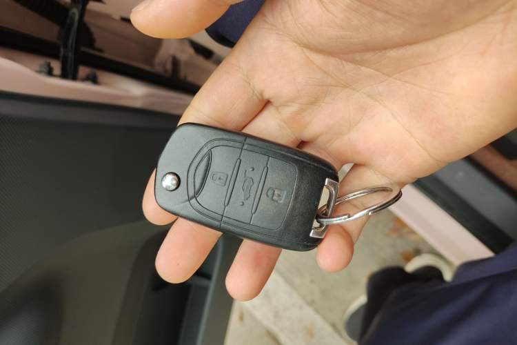 Used Wuling Hongguang MINIEV 2022 Macaron Fashion Model Lithium Iron Phosphate Vehicle Key