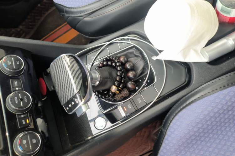 Used Volkswagen Tharu 2020 280TSI Two-Wheel Drive Comfort Edition China VI Standard