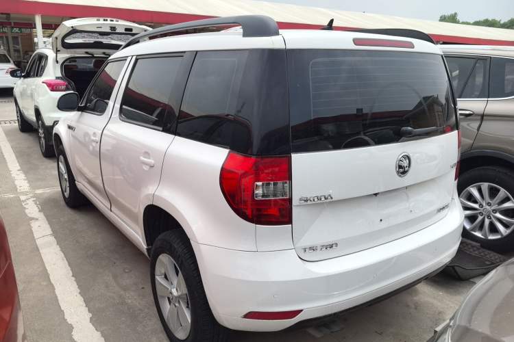 Used Skoda Yeti 2017 TSI280 DSG Car Enjoy Brothers Edition Exterior 2