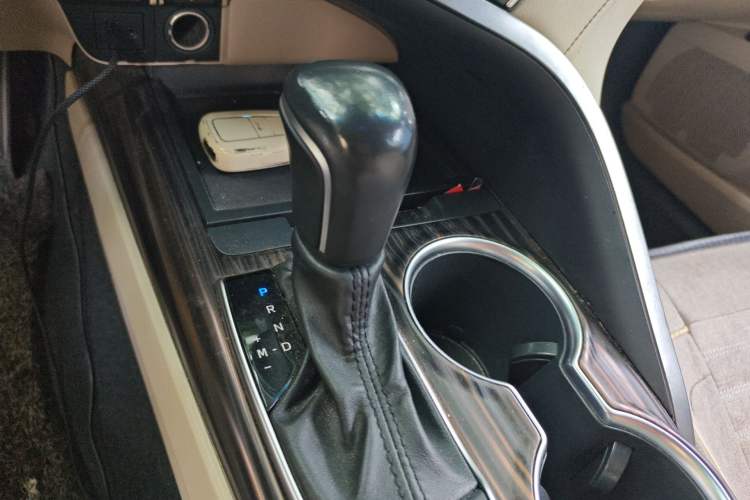 Used Toyota Camry 2019 2.0G Luxury Edition China VI Standard