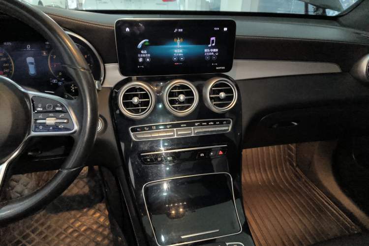 Used Mercedes-Benz GLC 2021 GLC 260 L 4MATIC Dynamic Edition