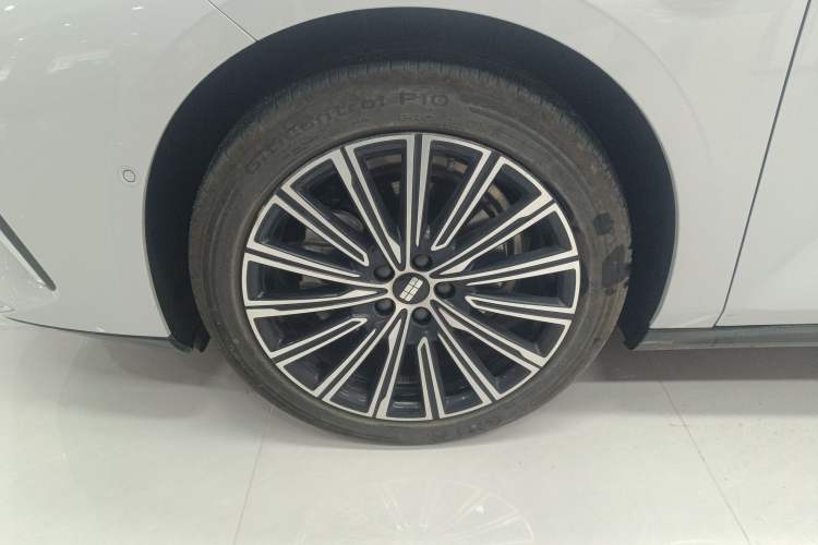 Used Geely Galaxy 8 2025 130km EM-i Flagship Edition
