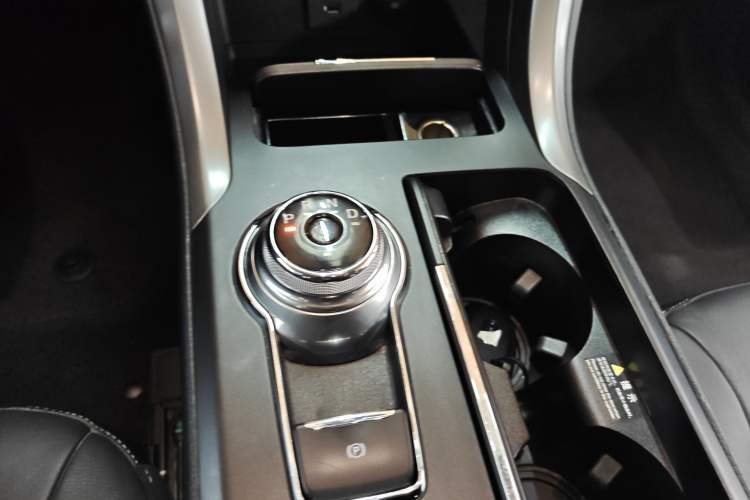 Used Ford Mondeo 2017 Facelifted EcoBoost 180 Fashion Edition Gear Lever