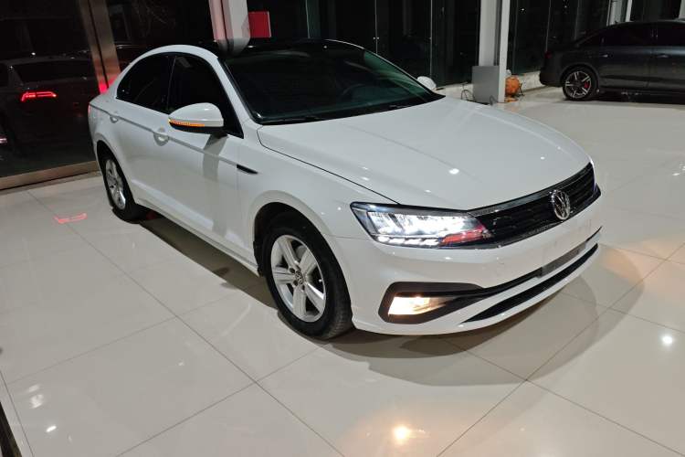 Used Volkswagen Lamando 2019 230TSI DSG Fashion Edition China VI