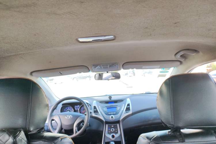 Used Hyundai Elantra (5th Generation / Langdong) 2015 1.6L Automatic Fashion Model
