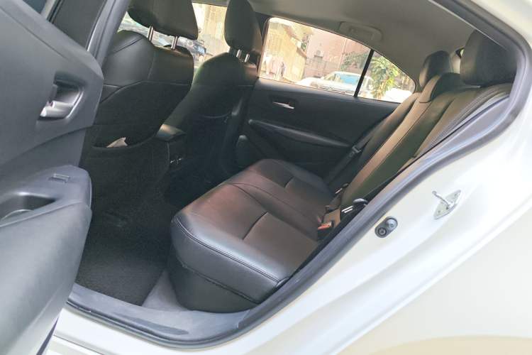 Used Toyota Corolla 2021 Dual-Motor 1.8L E-CVT Elite Edition