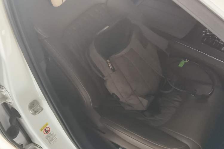 Used BYD Han 2020 EV Long-Range Deluxe Model Right Front Seat