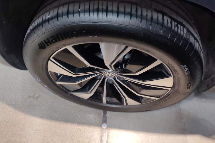 Used Volkswagen Teramont X 2019 380TSI Four-Wheel Drive Prestige Luxury Edition Right Rear Wheel Hub