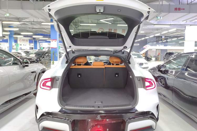 Used Xiaomi Auto YU7 2025 Ultra-Long Range High-Performance All-Wheel-Drive Max Edition