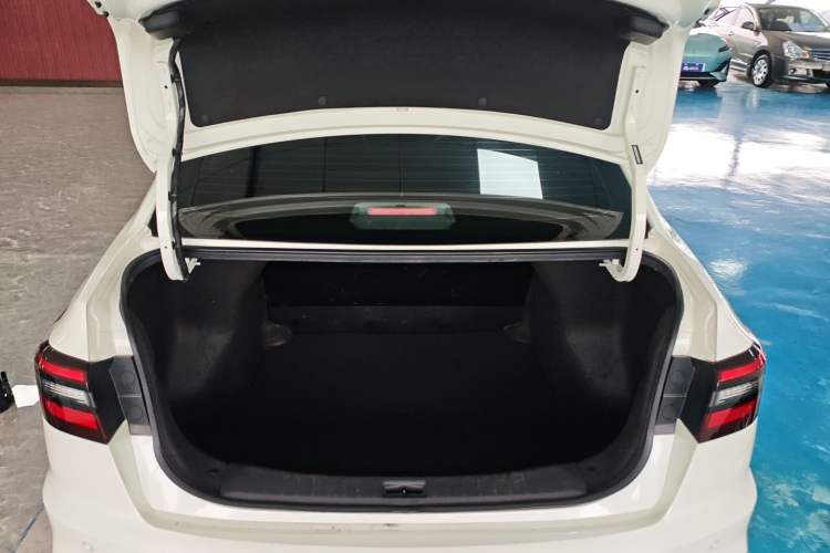 Used Venucia D60 2021 PLUS 1.6L XL CVT Yue Ling Edition
