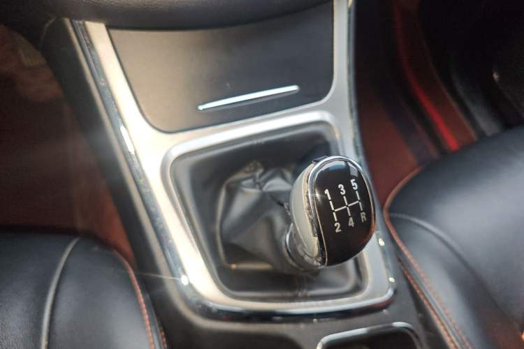 Used Baojun 560 2015 1.8L Manual Elite Edition