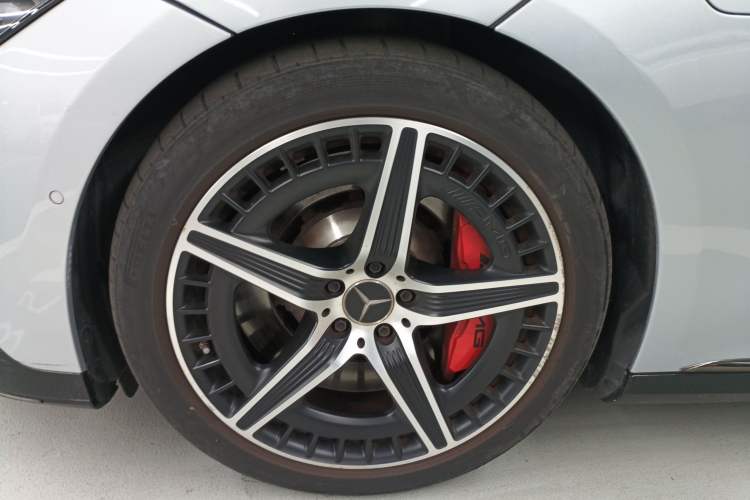 Used Mercedes-Benz EQE AMG 2023 AMG EQE 53 4MATIC+ Left Front Wheel Hub