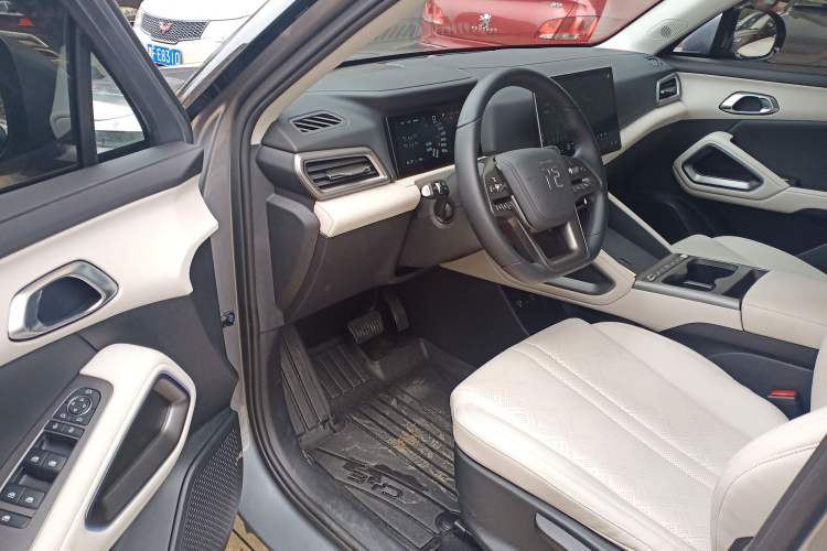 Used BYD Yuan UP 2025 Intelligent Driving Version 401 KM Dynamic Edition
