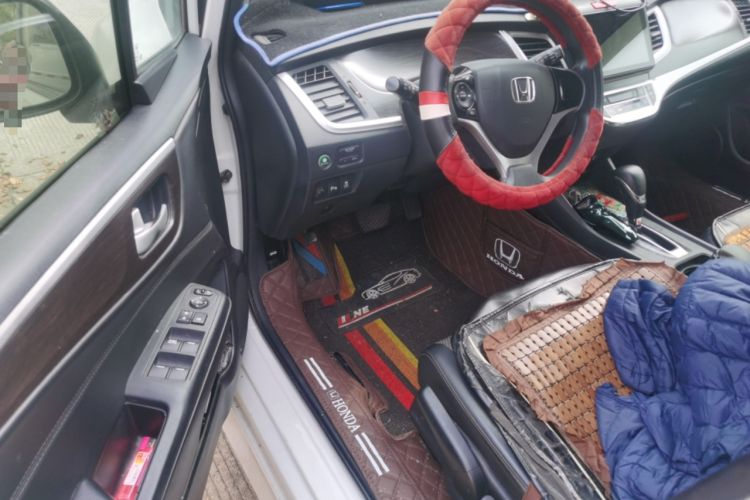 Used Honda Jade 2016 1.8L Automatic Comfort Elite Version 5 Seats
