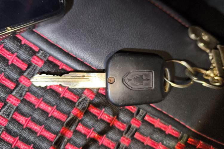 Used Jinbei Hiace X30 2018 1.3L Cargo Van Standard Version DLCG12 Vehicle Key