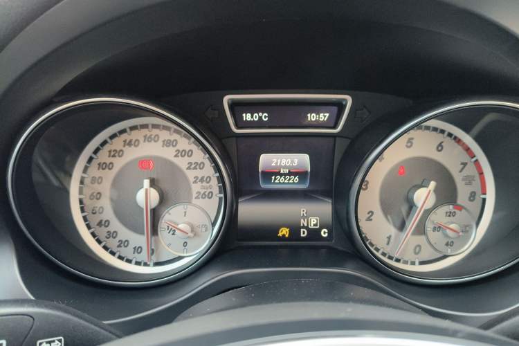 Used Mercedes-Benz GLA 2016 GLA 220 4MATIC Fashion Edition Instrument Cluster