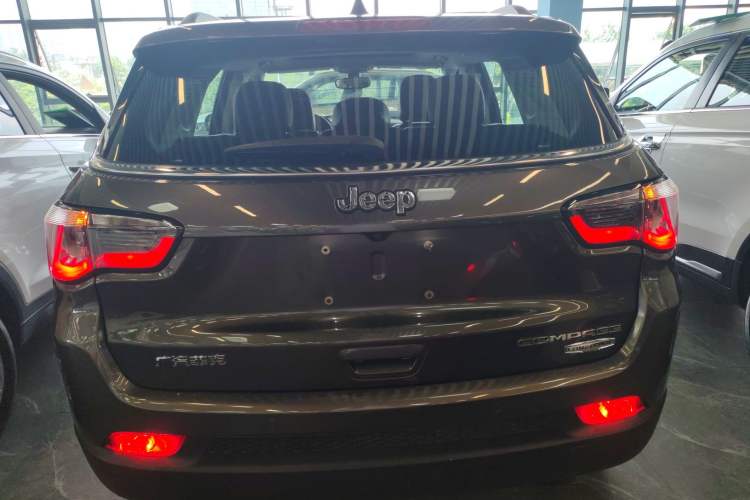 Used Jeep Compass 2019 200T Automatic Family Edition - Connected Large Screen Version