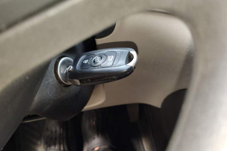 Used Buick Verano 2017 Sedan 15S Manual Leading Model Vehicle Key