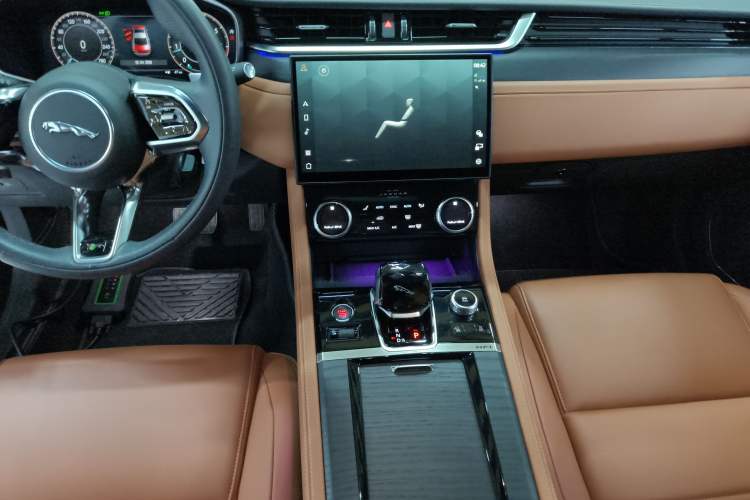 Used Jaguar XFL 2023 XFL 2.0T P250 Two-Wheel-Drive Elite Sport Edition