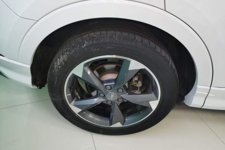 Used Audi Q3 2020 35 TFSI Fashion Dynamic Model