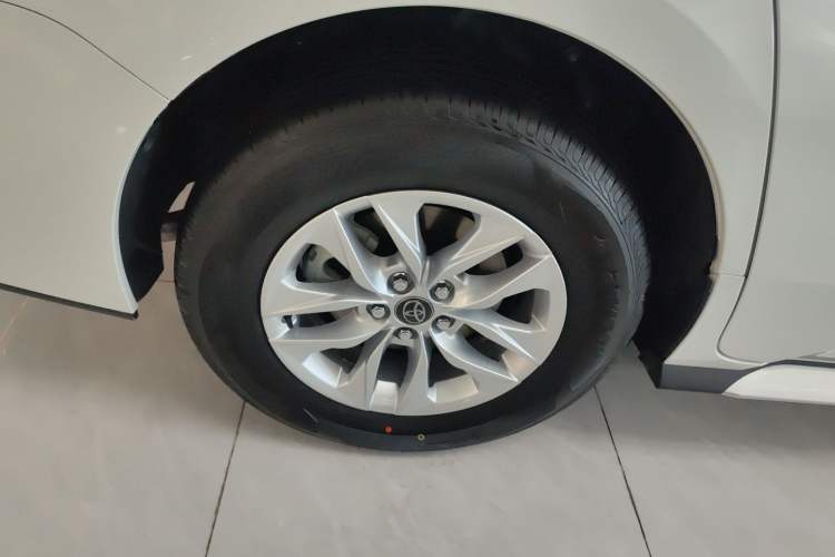 Used Toyota Granvia 2026 Model 2.5L Hybrid Comfort Edition
