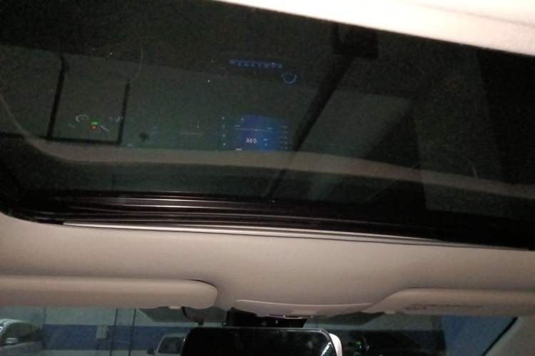 Used Toyota Corolla 2021 Dual-Motor 1.8L E-CVT Elite Edition
