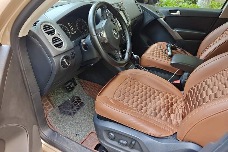 Used Volkswagen Tiguan 2012 1.8TSI Automatic Two-Wheel Drive Trend Edition Left Front Seat