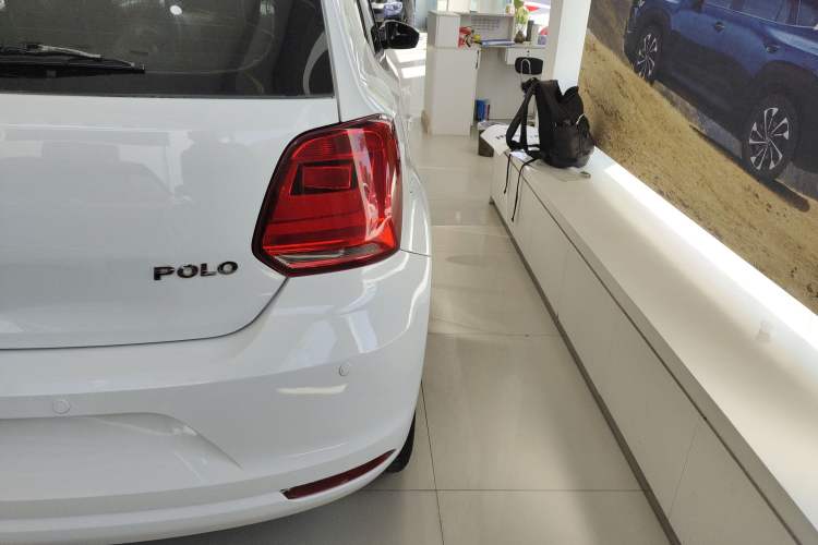 Used Volkswagen Polo 2016 1.4L Manual Fashion Model
