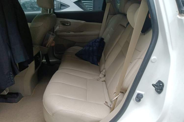 Used Nissan Murano 2015 2.5L XL Two-Wheel Drive Smart Edition Left Rear Seat