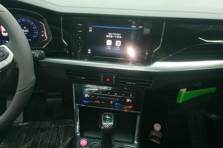 Used Volkswagen Passat 2025 Outstanding Model 380TSI Starry Dragon Edition Audio And AC Panel